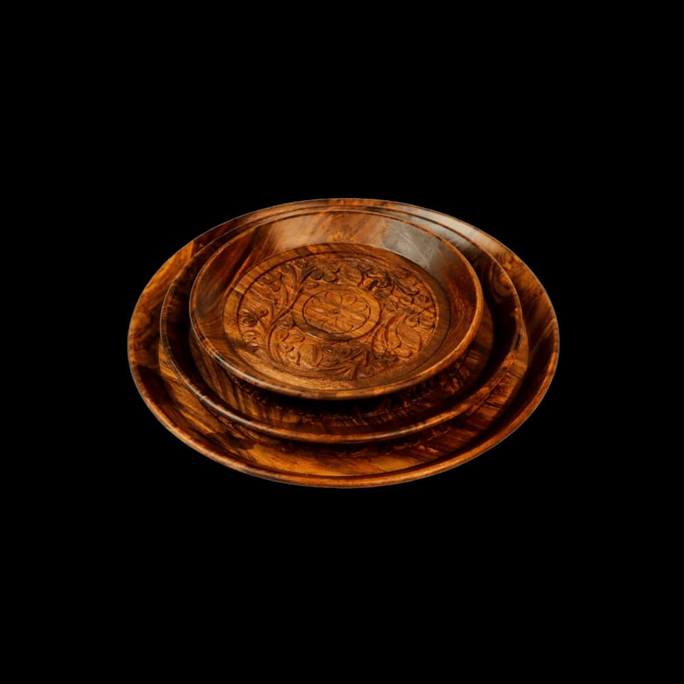 Naqshi decorative plate with hand engraving — corporate gifting from Sillanwali